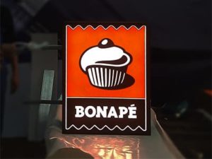 Яркая световая вывеска спб